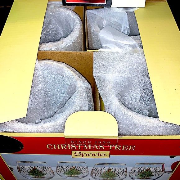 SPODE CHRISTMAS TREE STEMLESS WINE GLASSES SET OF 4 NIB 18 oz - Picture 7 of 8